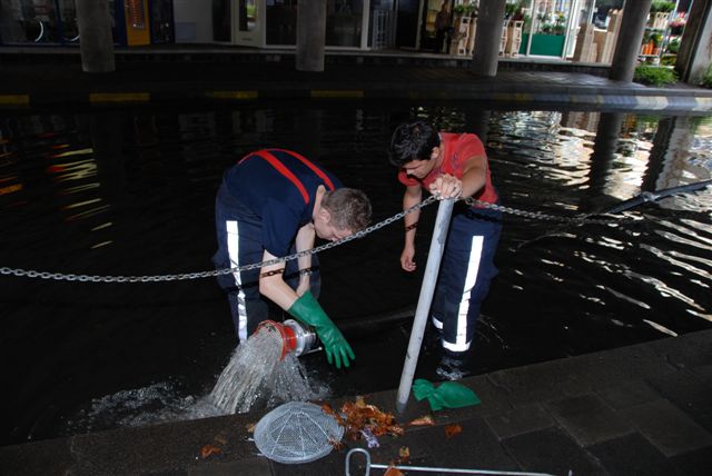 2008/233/20080807 035 Wateroverlast Pa Verkuyllaan.jpg